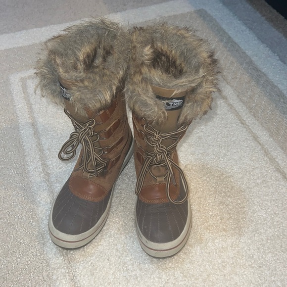 all trek Other - All Trek boots
